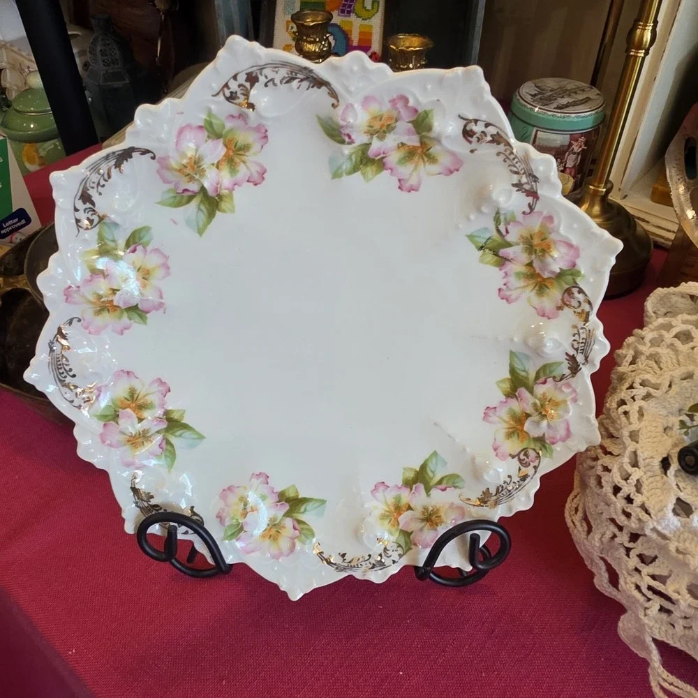 Antique 19th Century M Z Austria Stunning Scalloped‎ Dogwood Flowers Plate 9.5