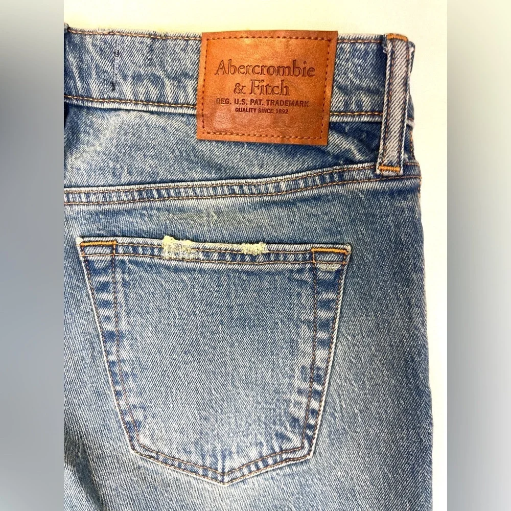Abercrombie & Fitch these abercrombie