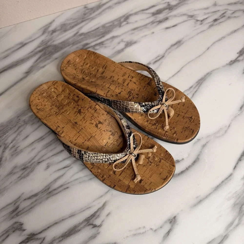 Vionic Cassie Rock Snakeskin Embossed Bow Orthotic Thong Sandals Flip Flops 6