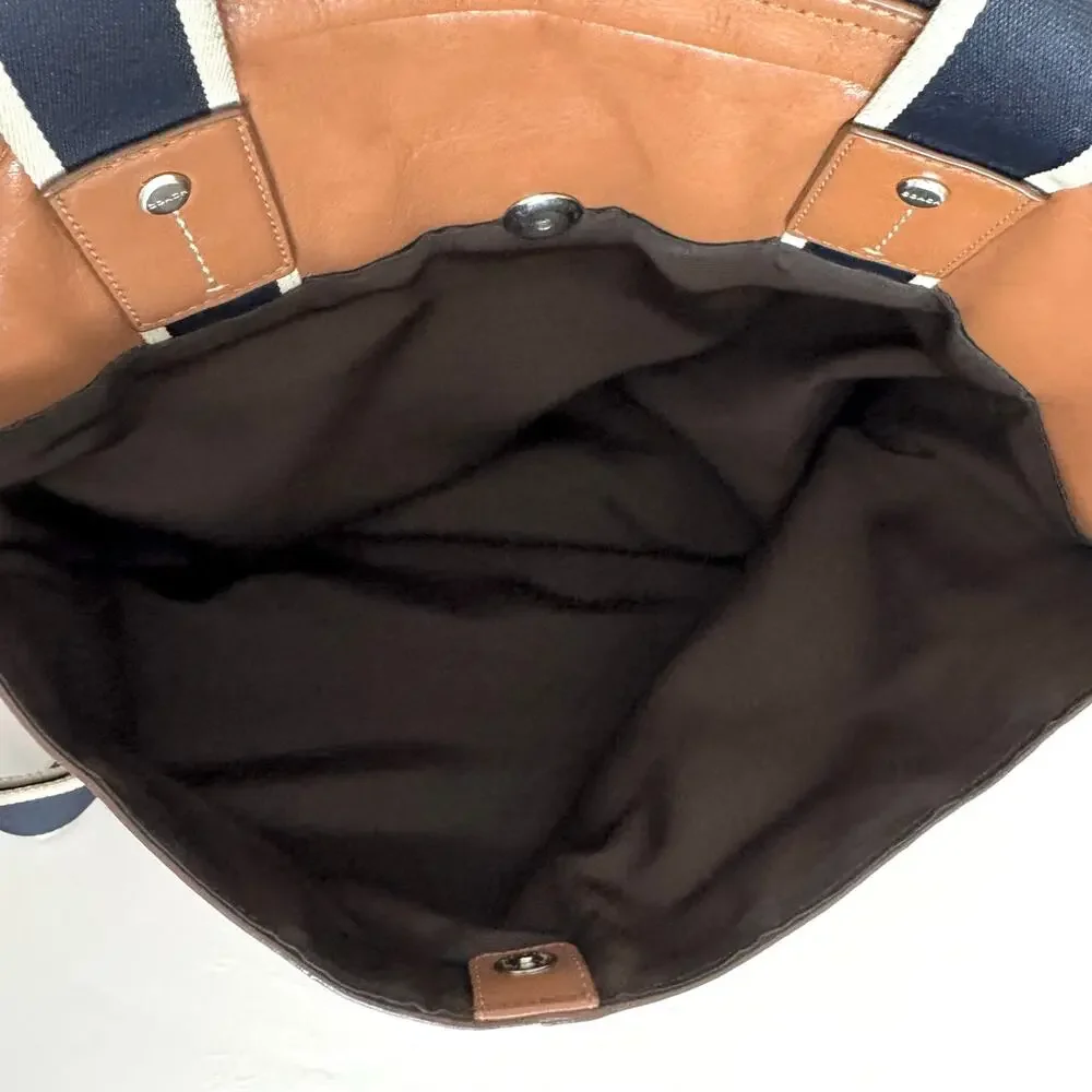 Coach exterior material