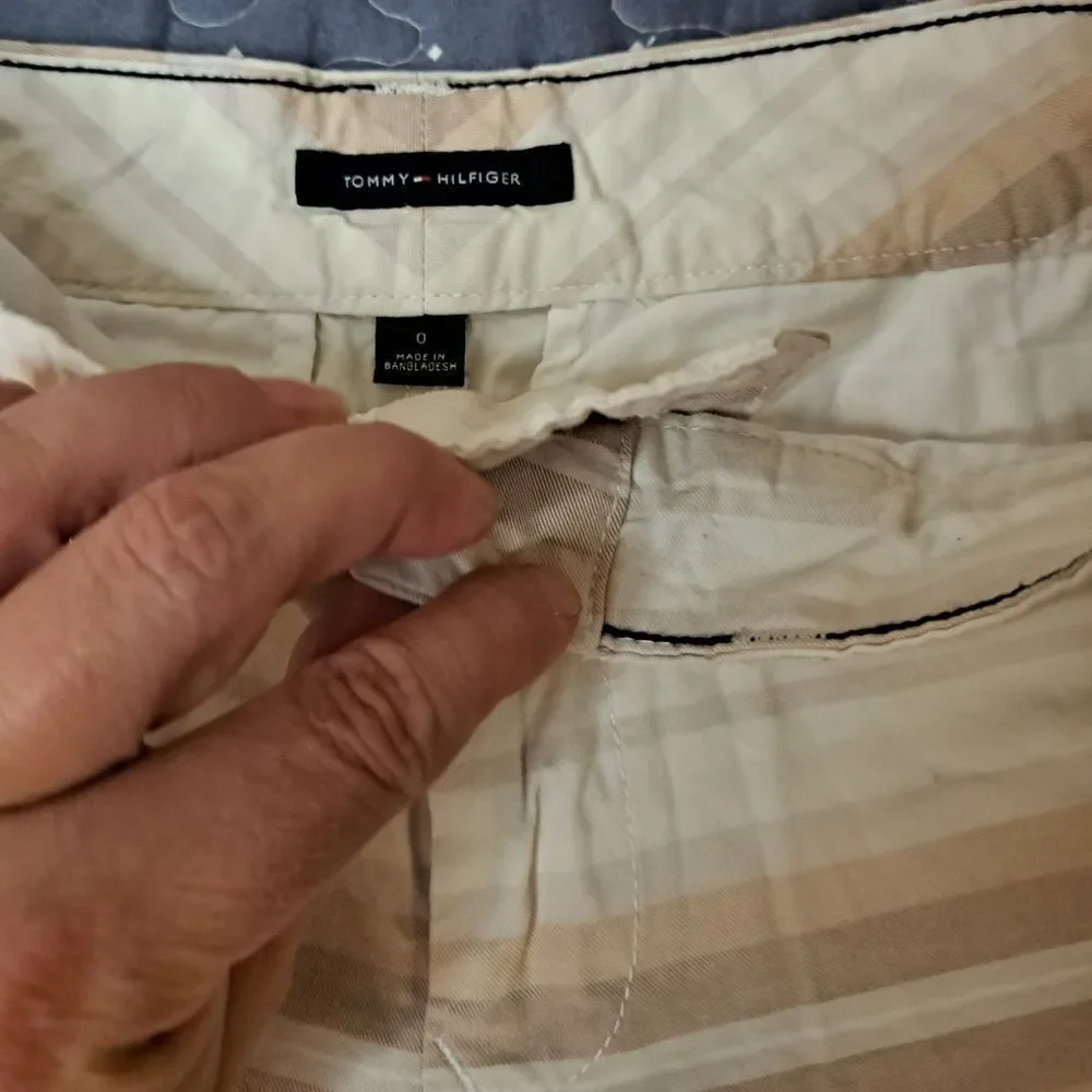 Tommy Hilfiger size tan