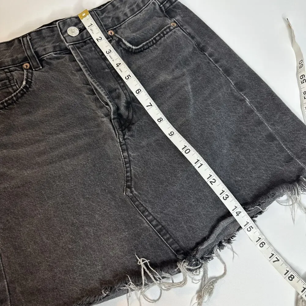 H&M Womens Size 4 Black Denim Mini Skirt High Waisted Distressed Frayed Jean