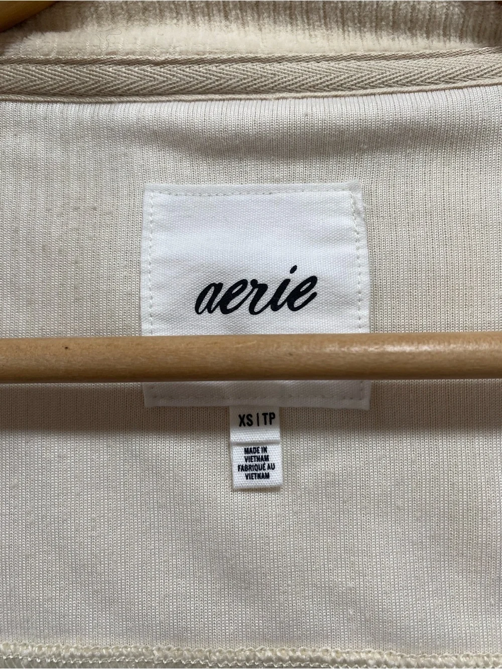 Aerie Cream Cropped Corduroy Zip Up Jacket XS Utility Mock Neck Fall Staple