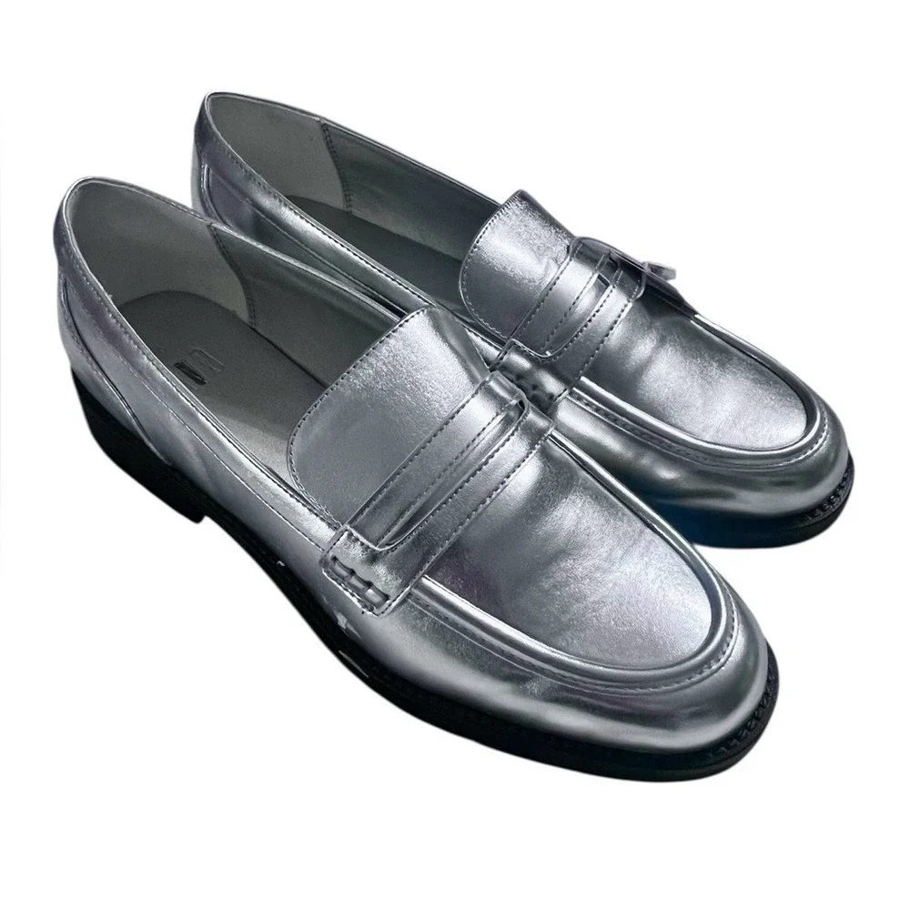 GAP metallic silver