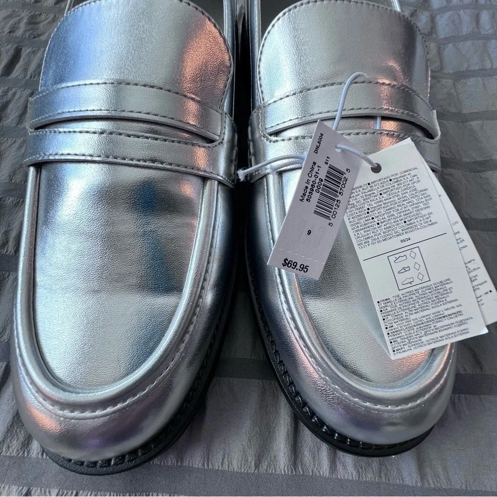 GAP metallic silver