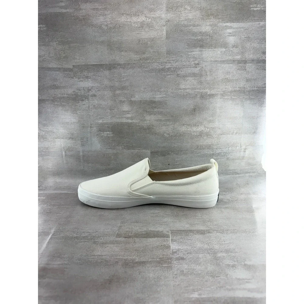 Sperry crest vibe