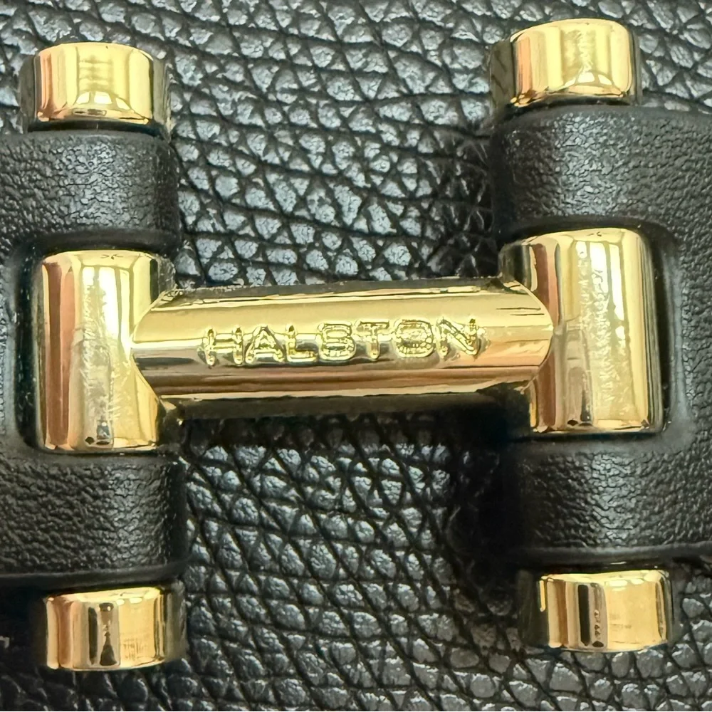 Halston Heritage chic black