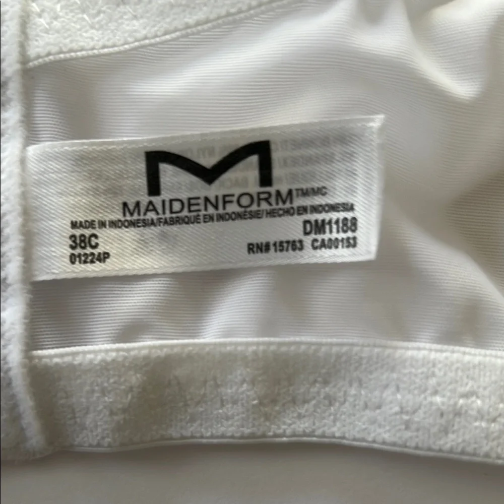 Maidenform White Lace Bra with Floral‎ Detailing