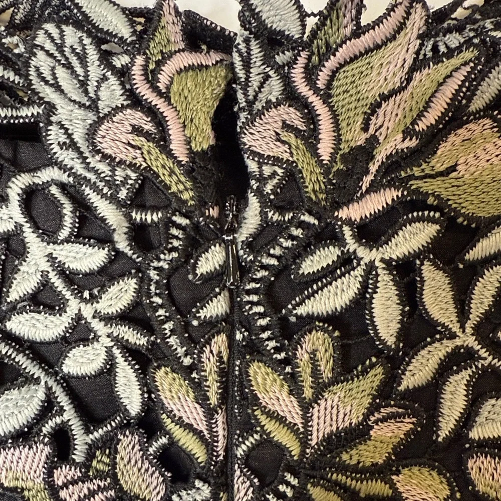 Monique Lhuillier decadent detail