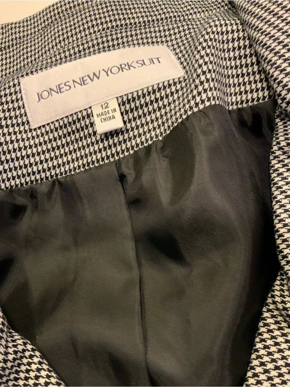 Jones New York tailored peplum