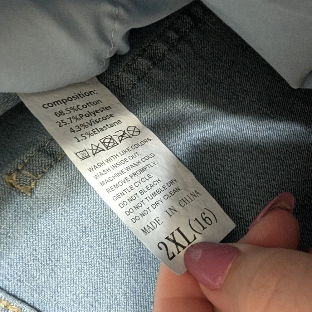 Unbranded light wash