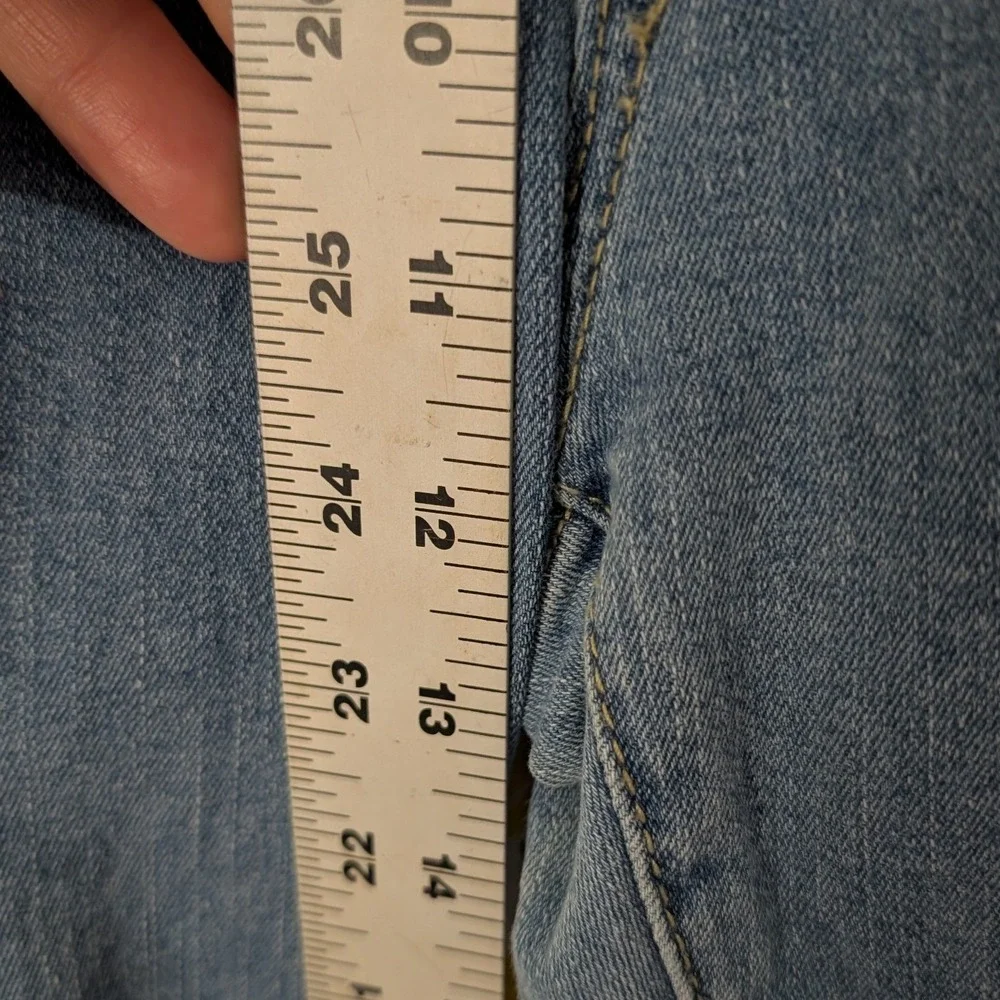 Unbranded light wash