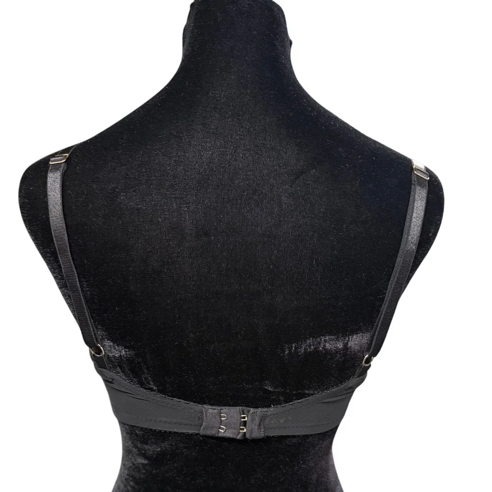 Natori brand new