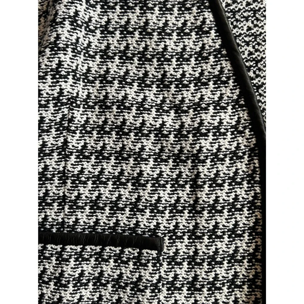 St John Collection Houndstooth Luxury Business Casual Jacket Black White Size 16