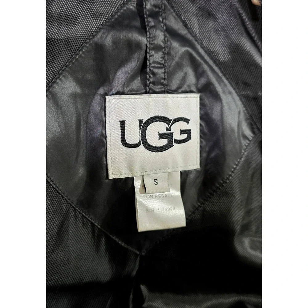 UGG australia puffer
