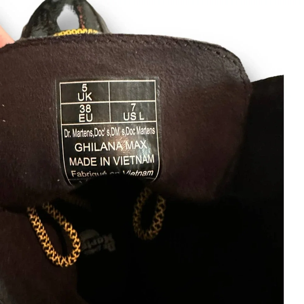 Dr. Martens stitching back system