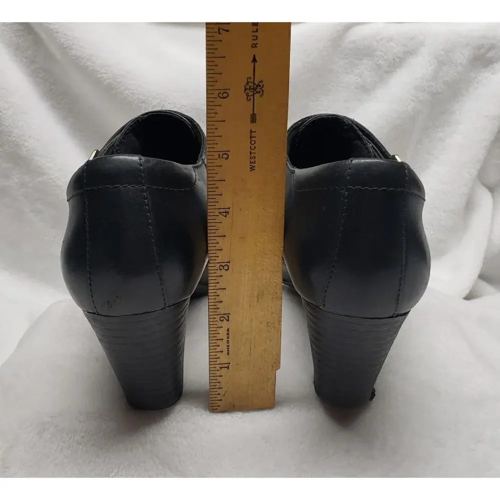 Clarks timeless black