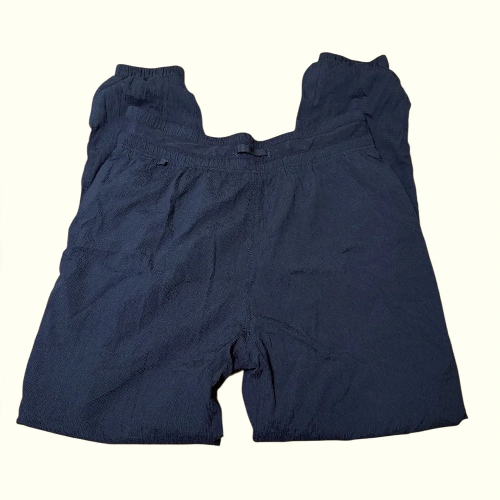 lululemon athletica these lightweight