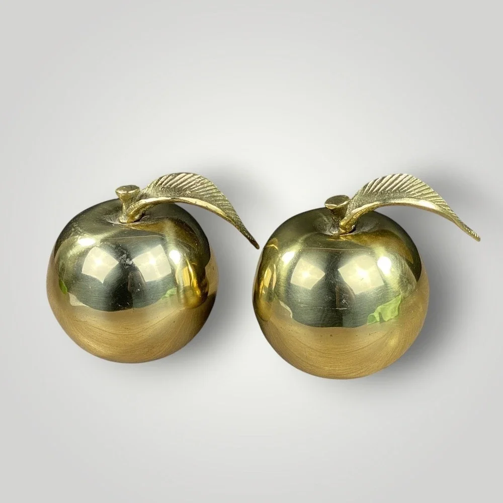 Brass Apple Paperweight Set 2 Vintage Mid Century Fruit Decor Gold Lacquer‎ 4508