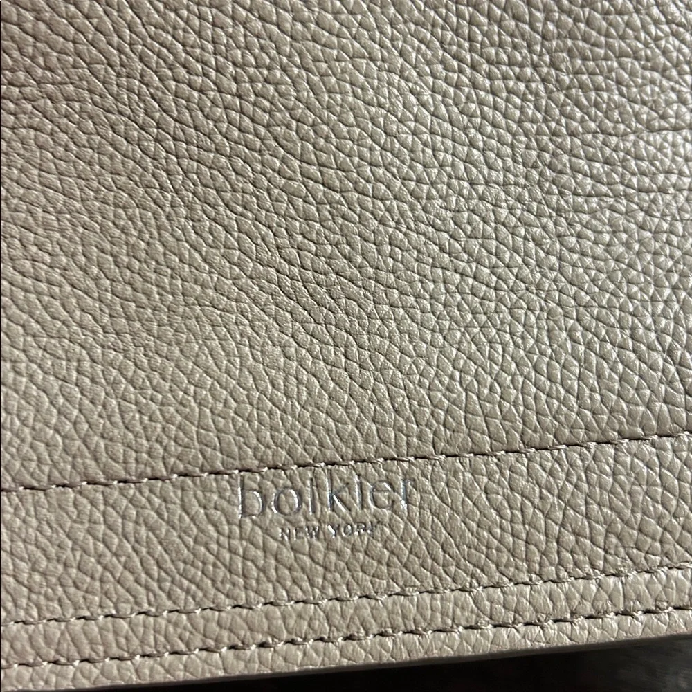 Botkier key details