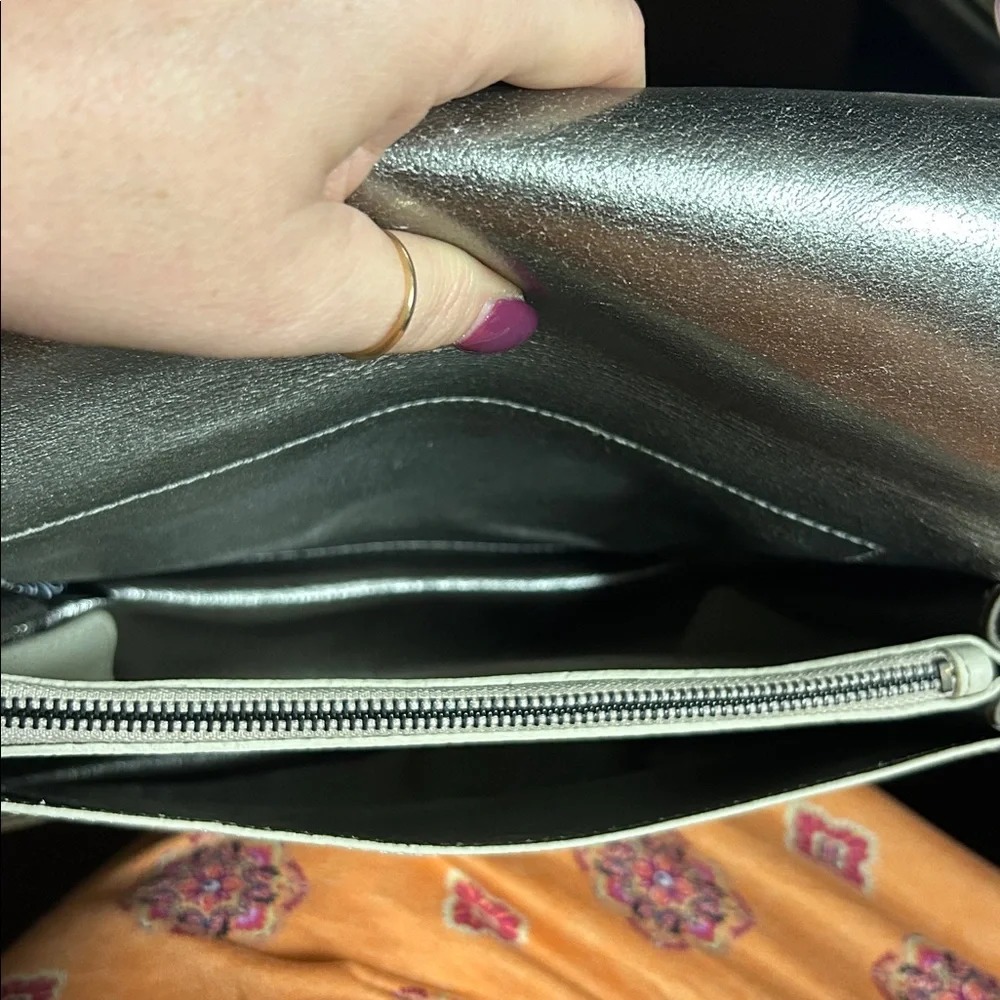 Botkier key details