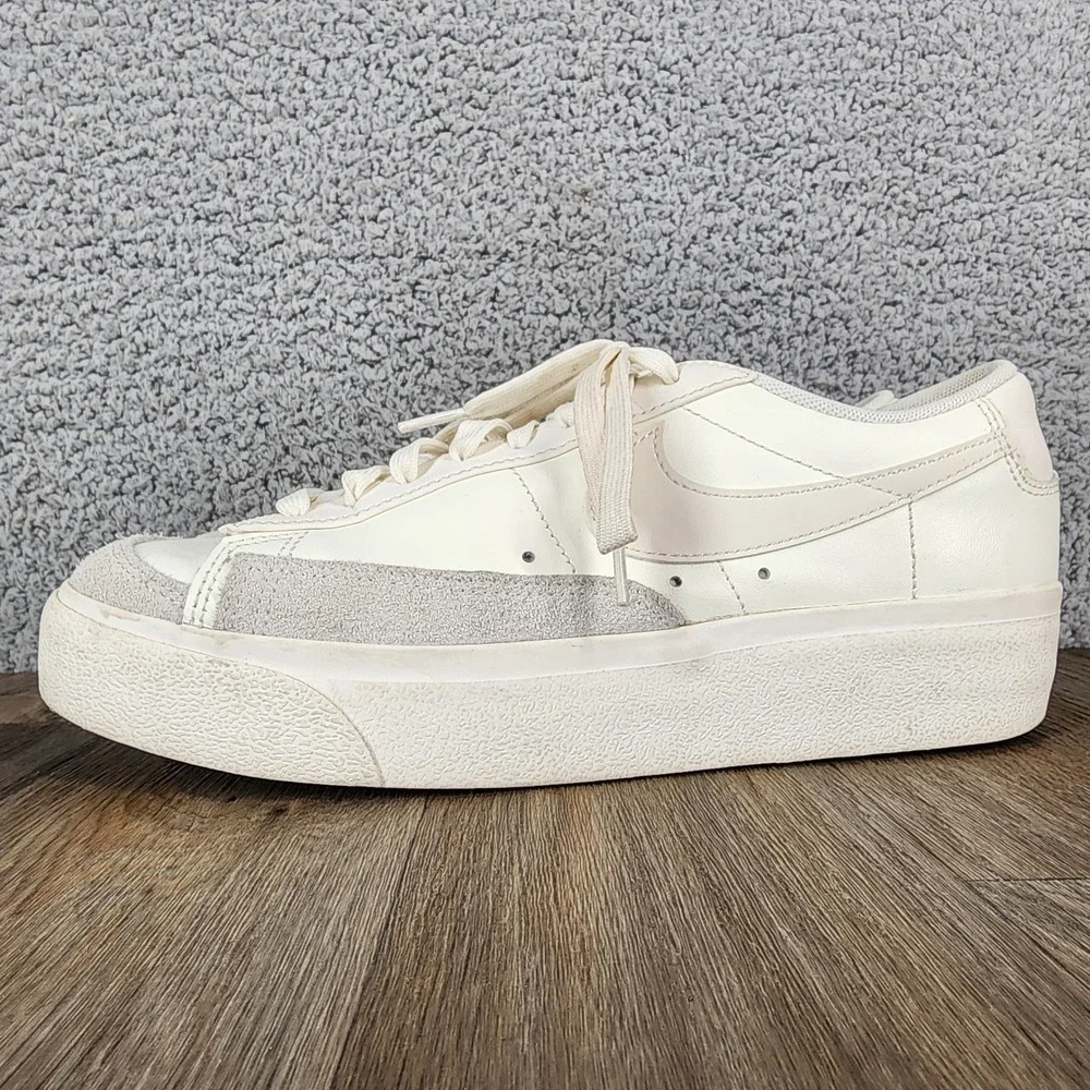 Nike stylish twist