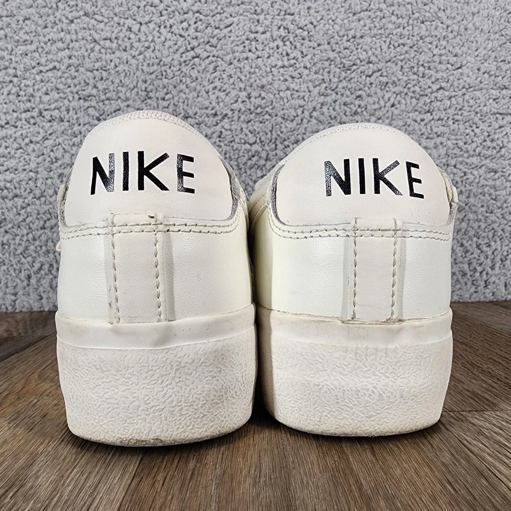 Nike stylish twist