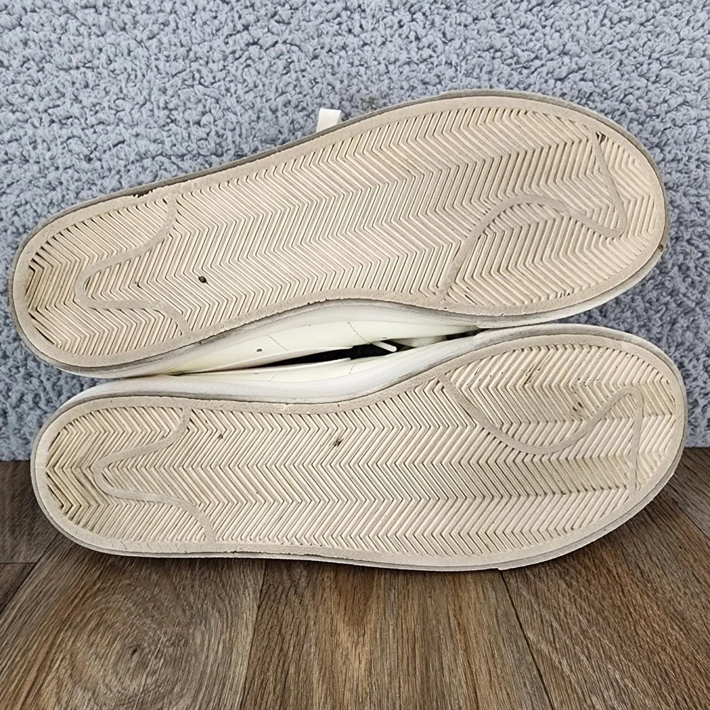 Nike stylish twist