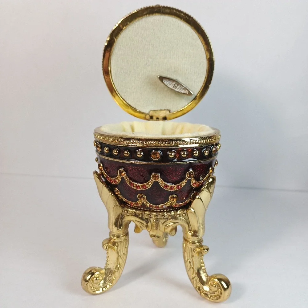 Williamstown Frame Co. ornate finish swags
