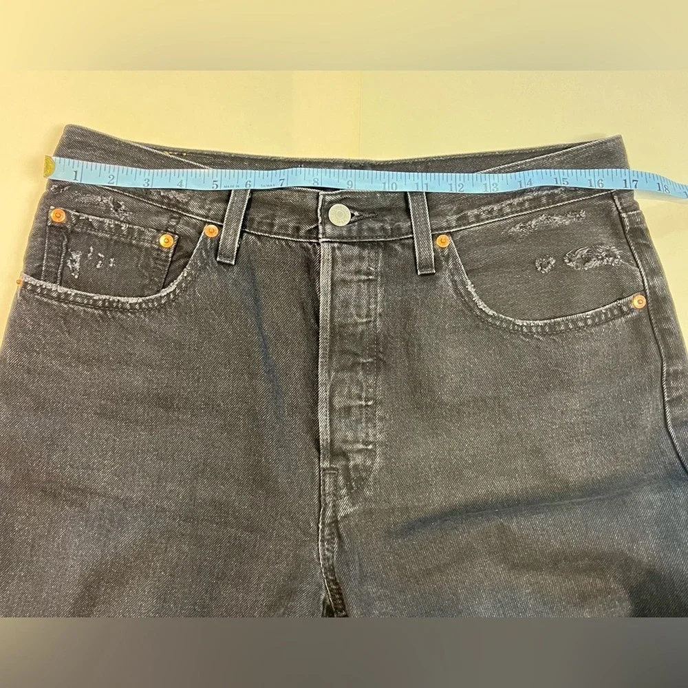 Levis size 31x30