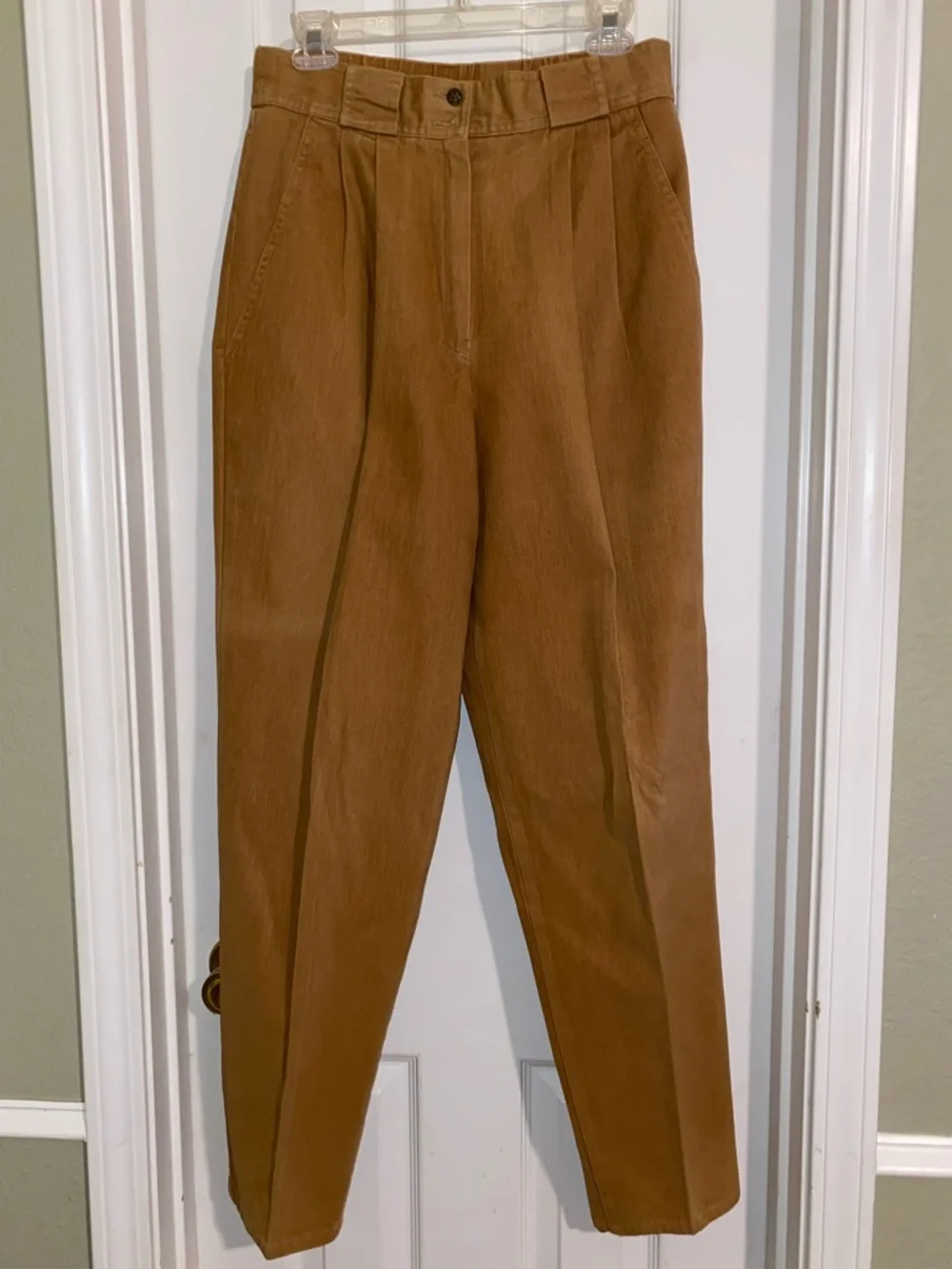 Koret‎ Brown High-Rise Pleated Trousers