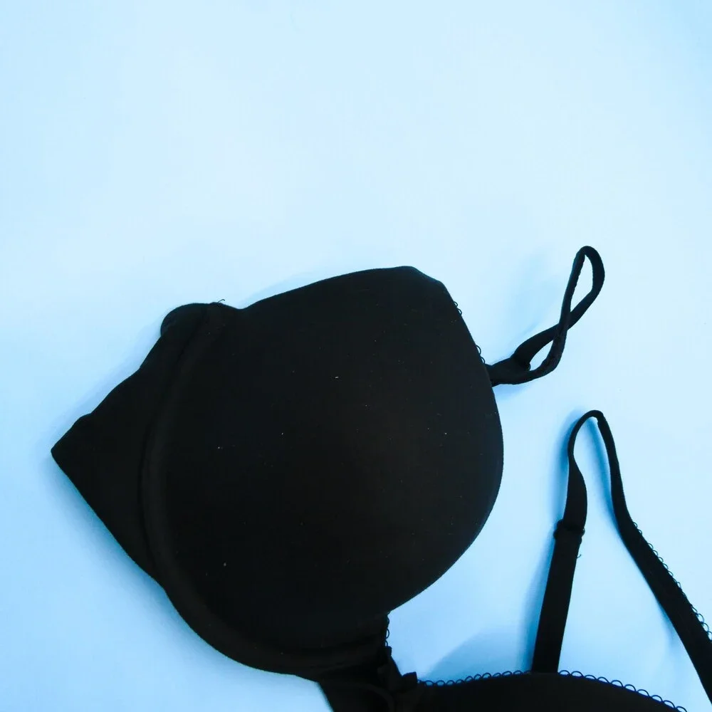 Victorias Secret Bra 32D Fringe Accent Bow Underwired Lined Black‎ 32 D New