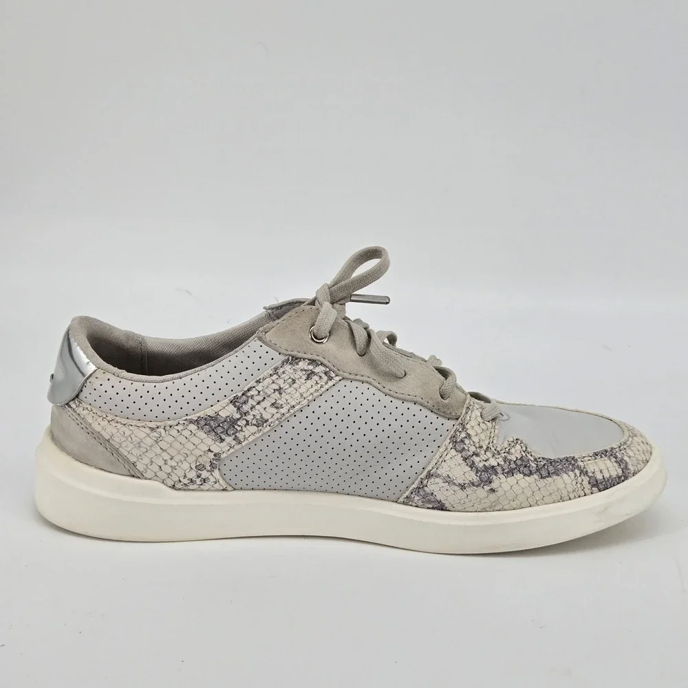 Cole Haan sleek lifestyle