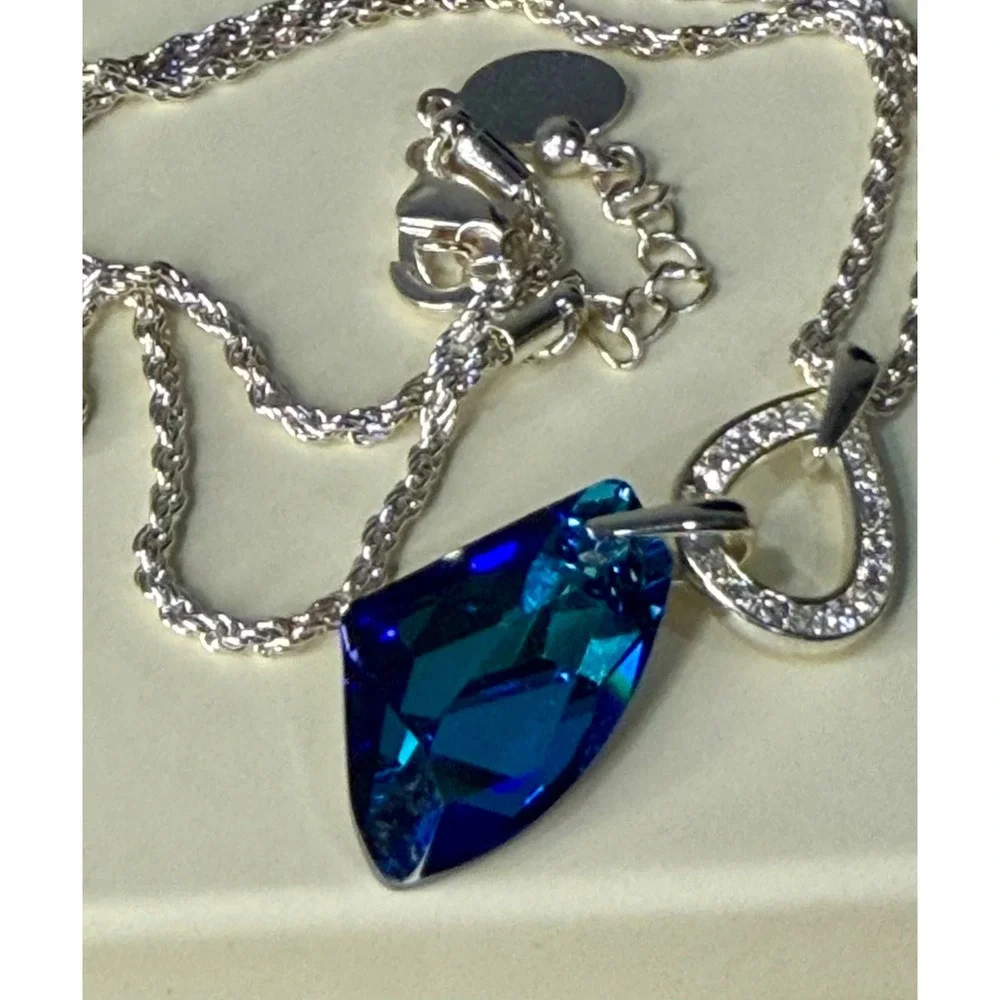 Jon Richard Bermuda Blue Swarovski Crystal Teardrop Pendant Necklace silver tone