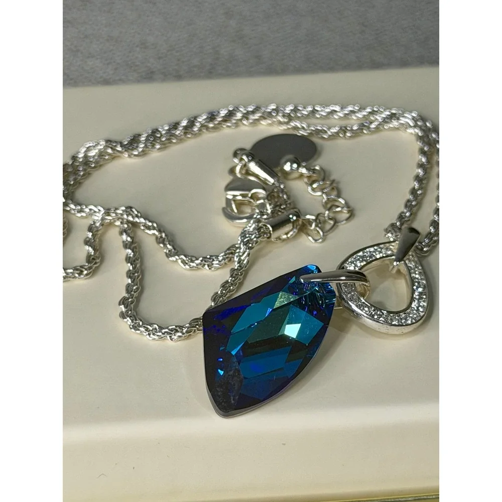 Jon Richard Bermuda Blue Swarovski Crystal Teardrop Pendant Necklace silver tone