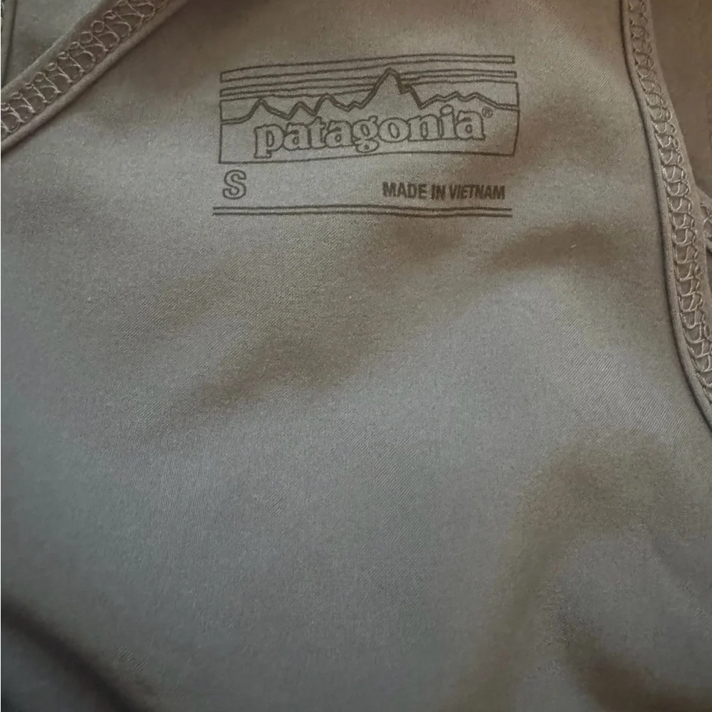 Patagonia chic mini
