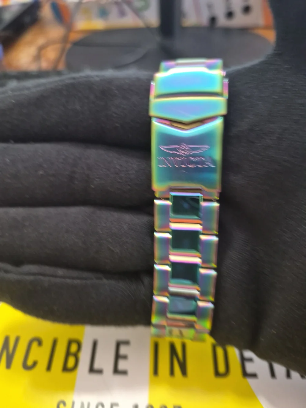 Invicta bold iridescent