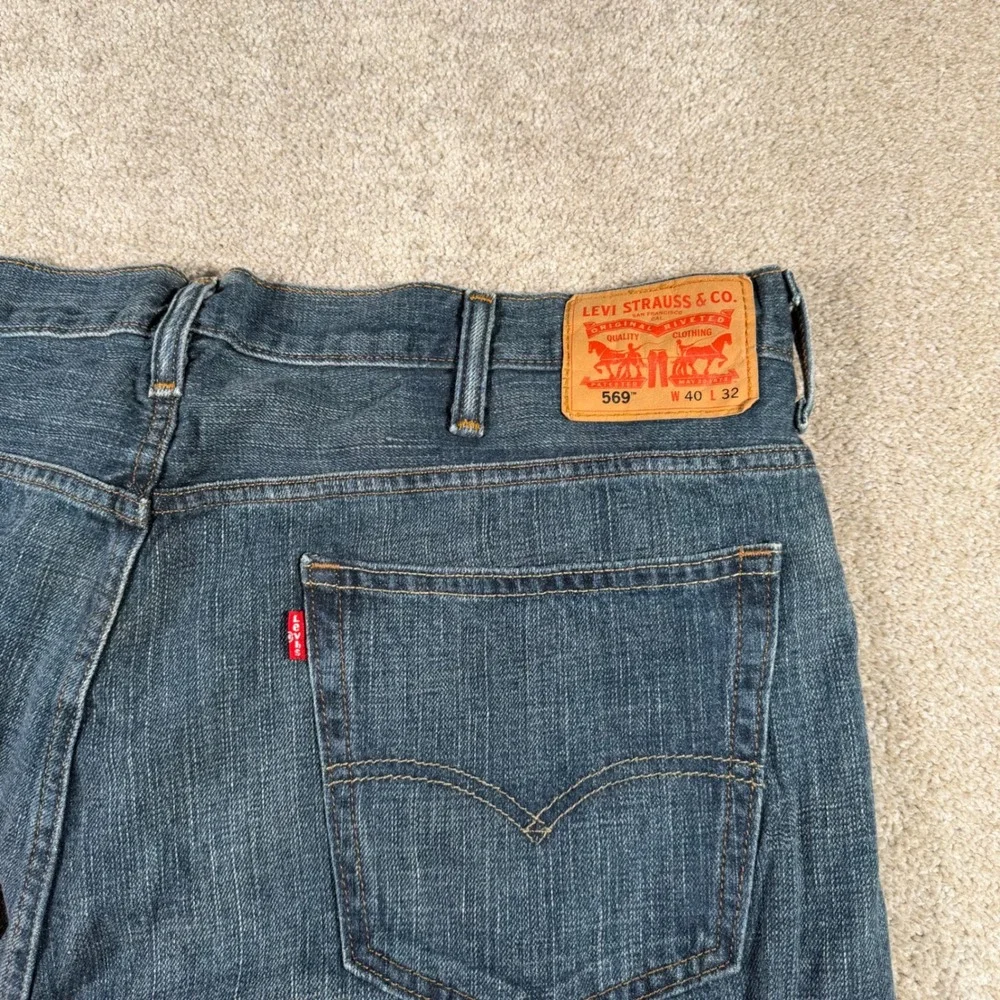 Levis levi 569