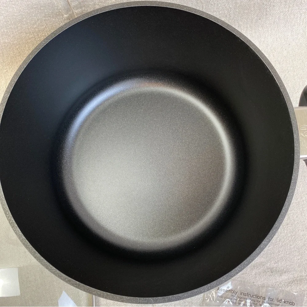 Scanpan 60th anniversary Dutch oven w glass lid