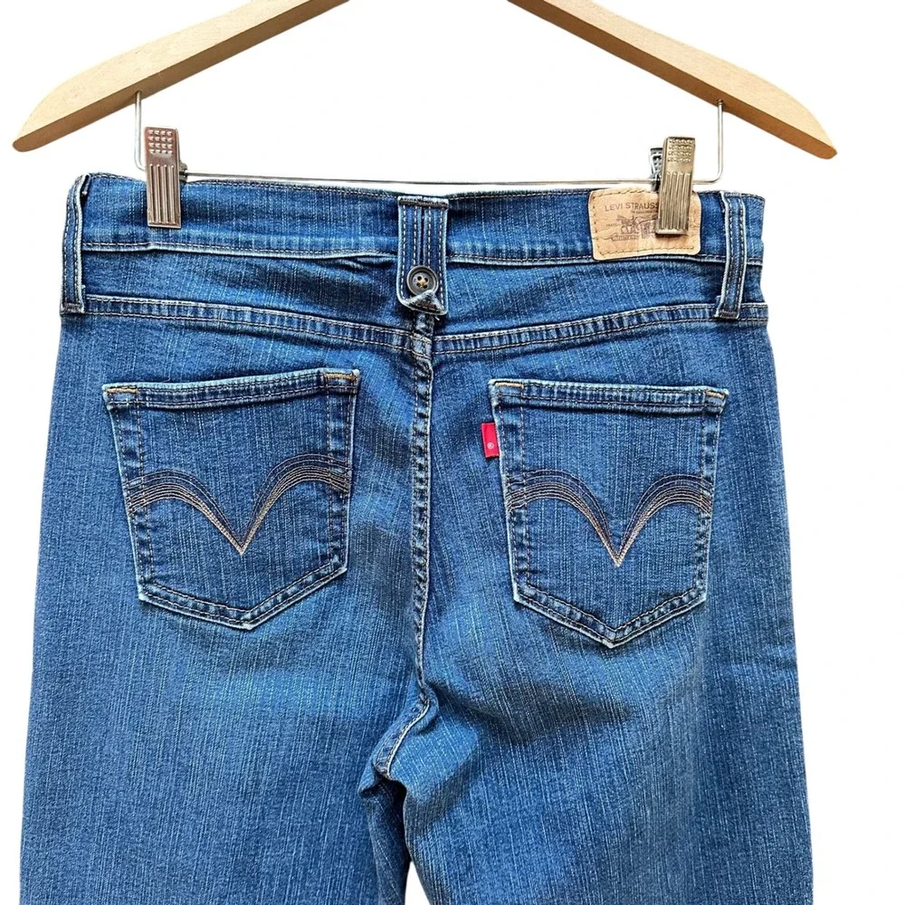 Levis excellent no