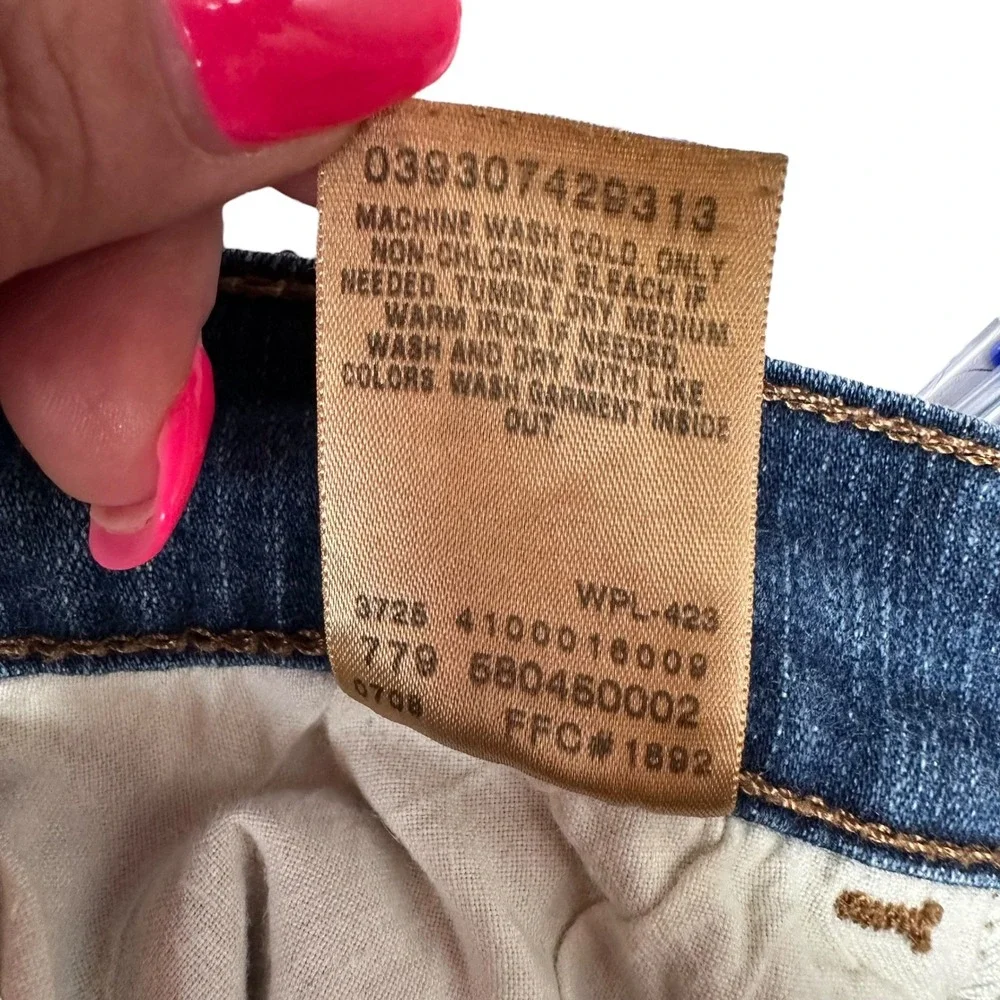 Levis excellent no