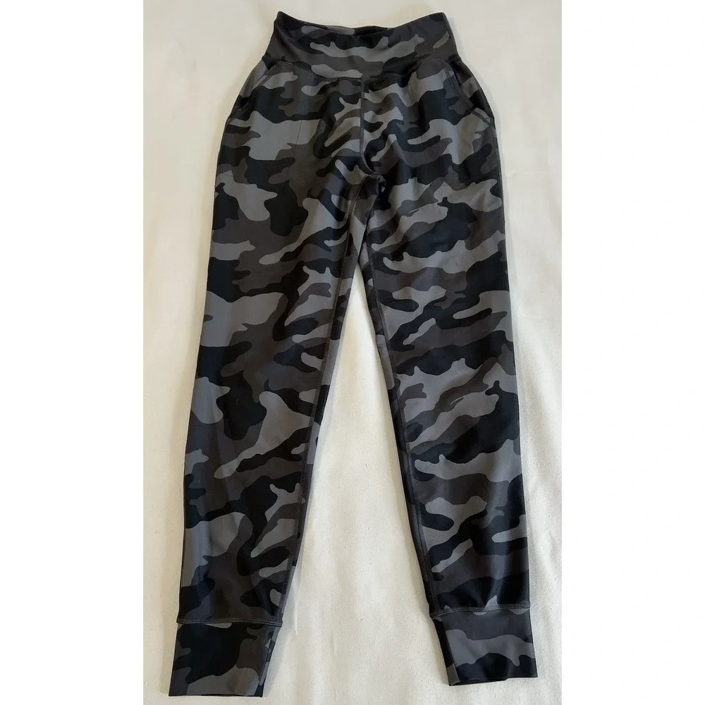 Old Navy Joggers Sz Medium Tall Camuflaje‎ Women's Gym Yoga Running