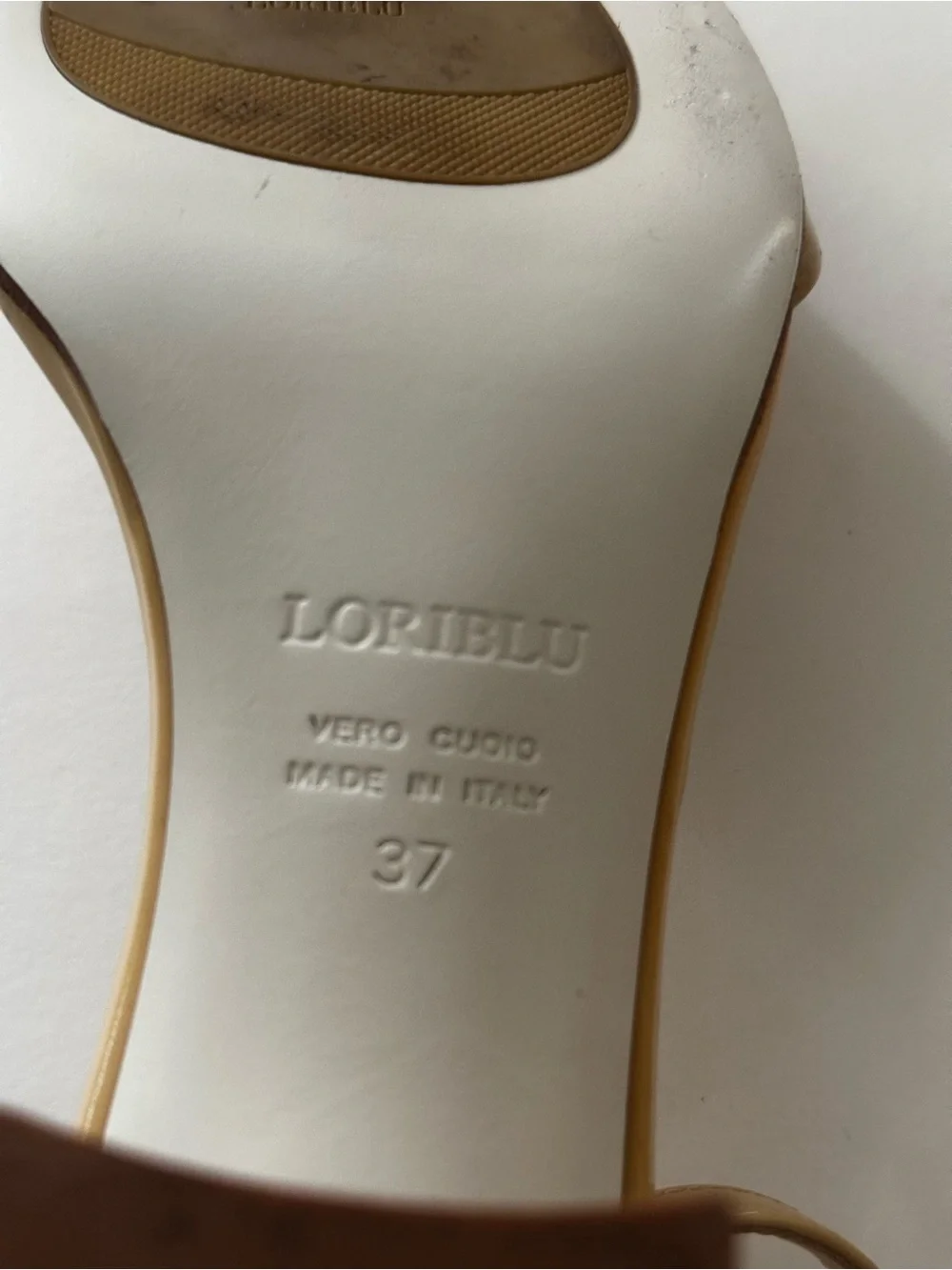 Loriblu ankle strap