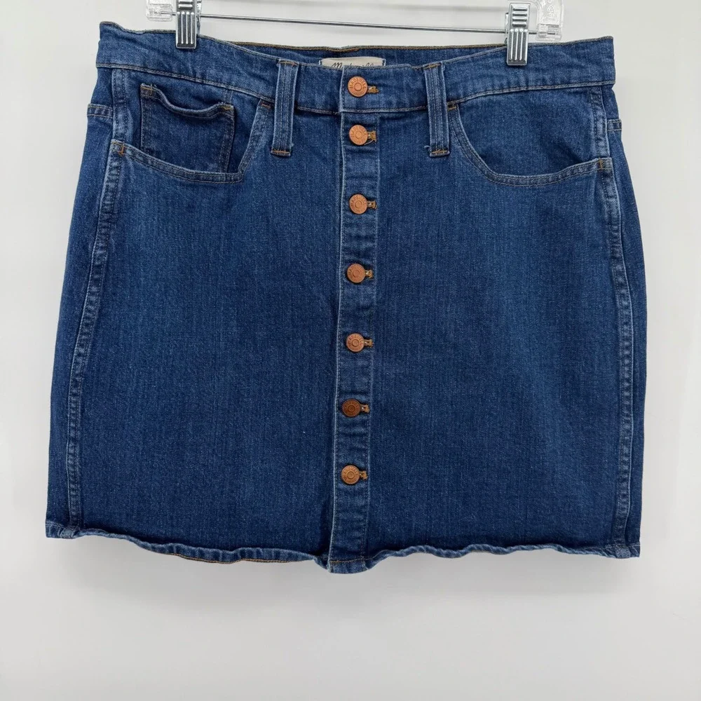 Madewell sleek design stylish