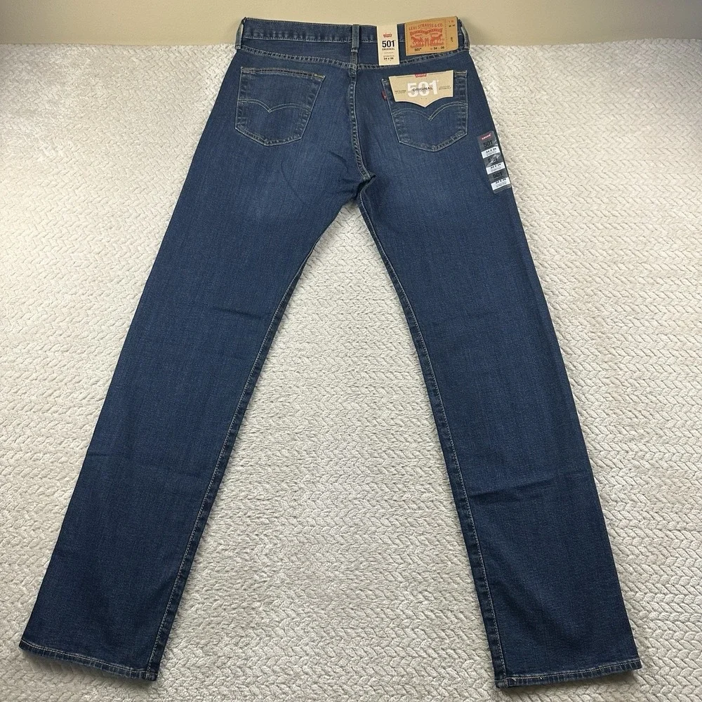 Levis measurements pictures