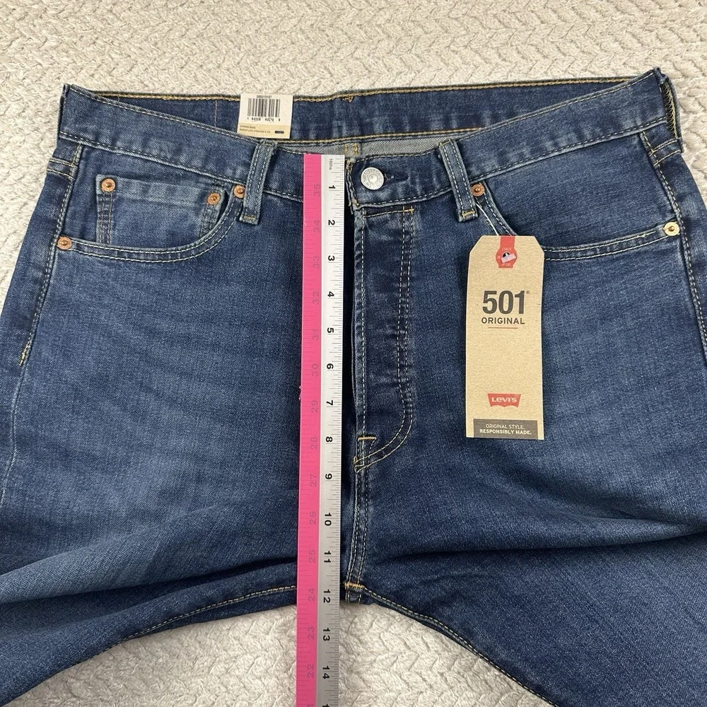 Levis measurements pictures