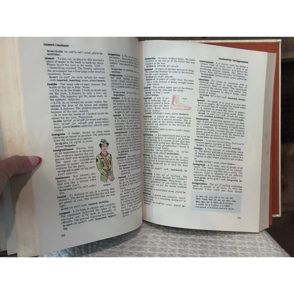 Macmillan Dictionary for Children 1975 Vintage‎ Hardcover