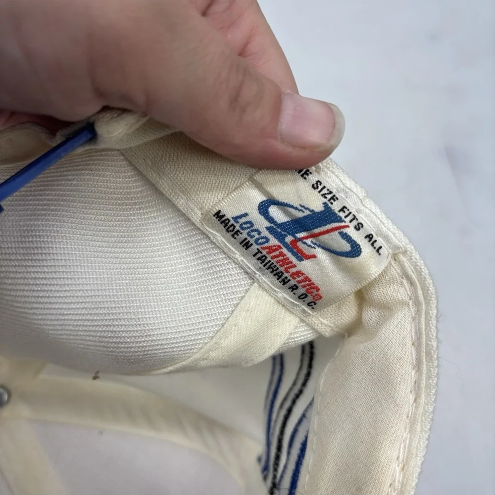 Logo Athletic shop confidence