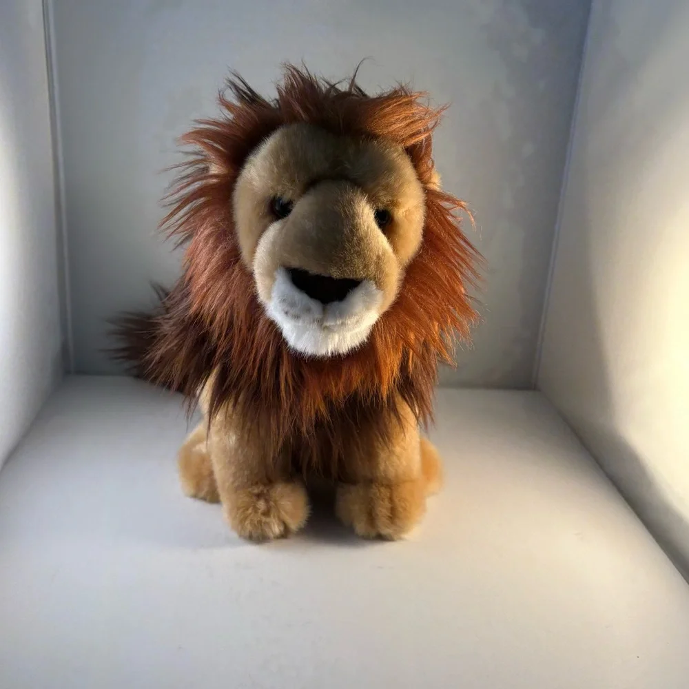 Wildlife Tree Lion 10