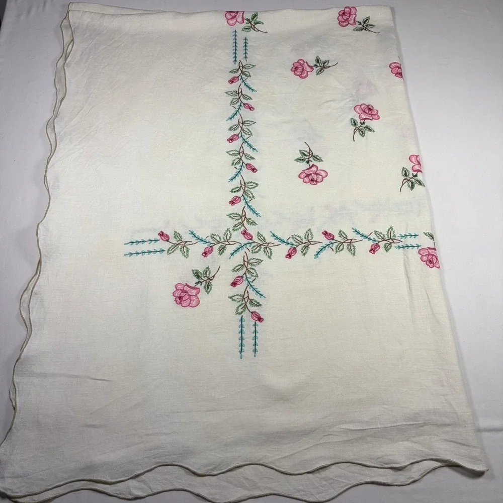 Unbranded Tablecloth Vintage Embroidered Pink Rose Floral Scalloped White Large